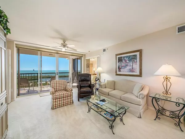 Naples, FL 34108,6825 Grenadier BLVD #1804