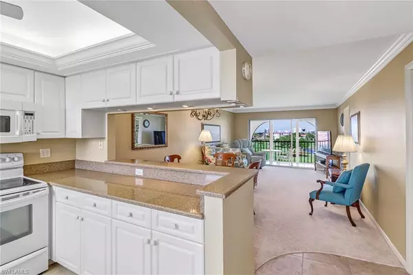 Naples, FL 34103,37 High Point CIR E #605