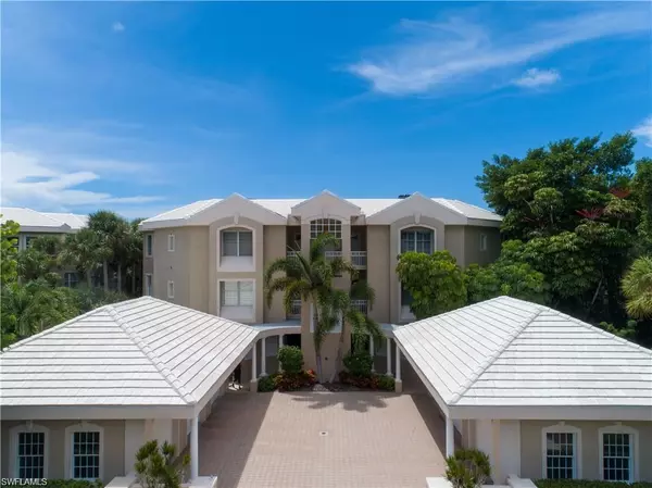 Sanibel, FL 33957,5663 Baltusrol CT #3B