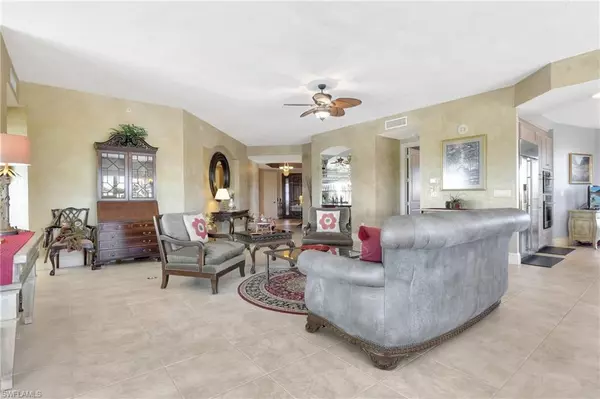 Bonita Springs, FL 34134,4801 Island Pond CT #301