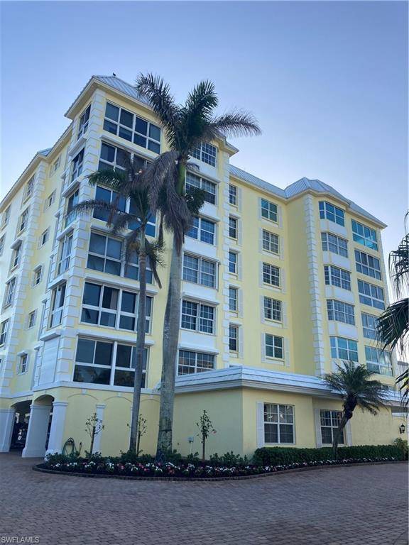 1900 Gulf Shore BLVD N #105, Naples, FL 34102