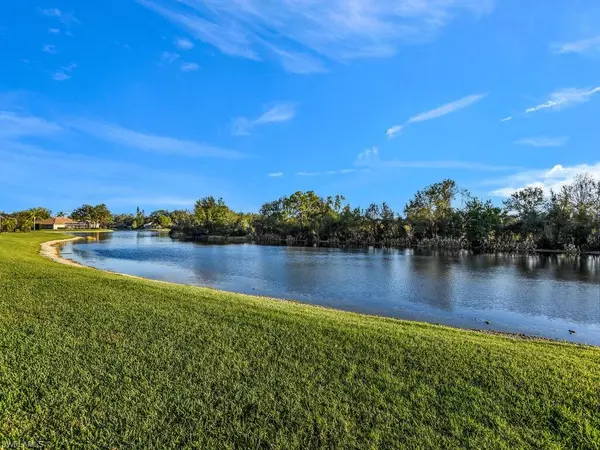 Fort Myers, FL 33913,12730 Devonshire Lakes CIR