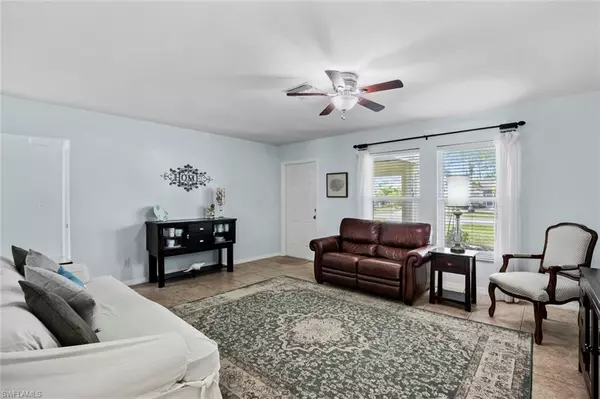 Bonita Springs, FL 34135,10302 SANDY HOLLOW LN