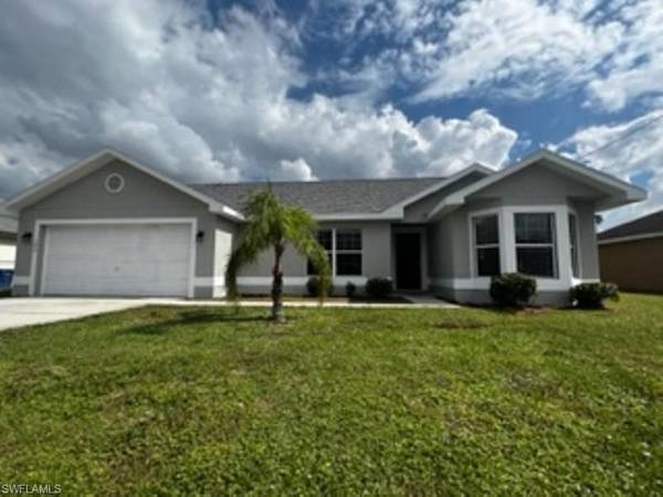 246 North AVE, Lehigh Acres, FL 33936