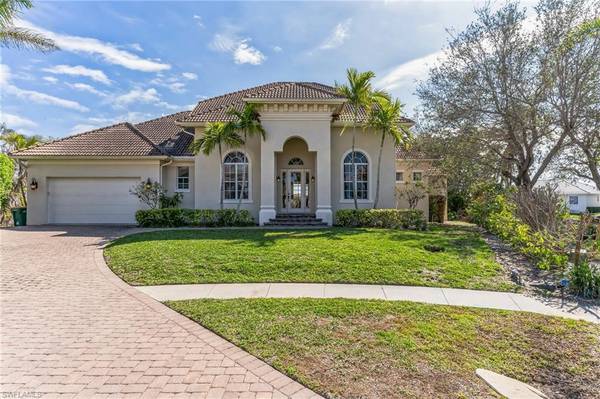 961 Olive CT, Marco Island, FL 34145