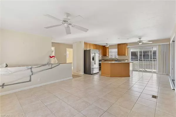 Fort Myers Beach, FL 33931,136 Bay Mar DR