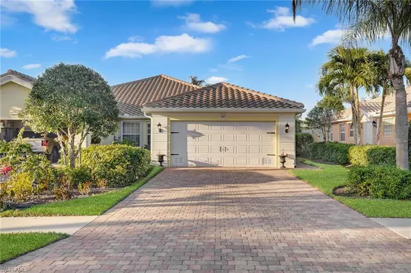 7941 Umberto CT, Naples, FL 34114