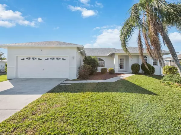 17041 Coral Cay LN, Fort Myers, FL 33908