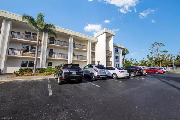 1740 Pine Valley DR #102, Fort Myers, FL 33907