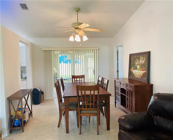 Cape Coral, FL 33990,413 SE 21st AVE