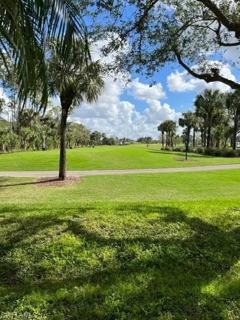 Naples, FL 34110,1340 Charleston Square DR #4-103