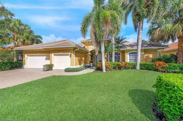 4899 Rustic Oaks CIR, Naples, FL 34105