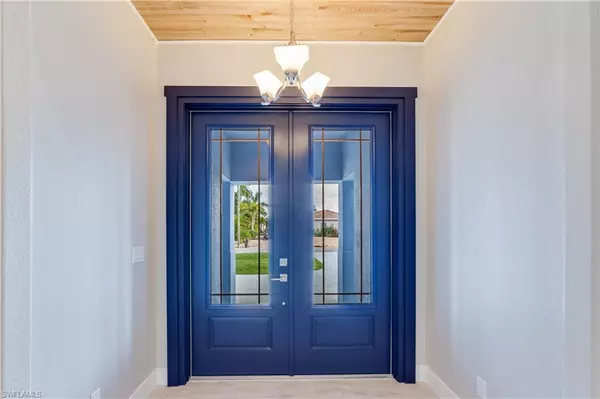 Fort Myers, FL 33905,2005 Bahama AVE