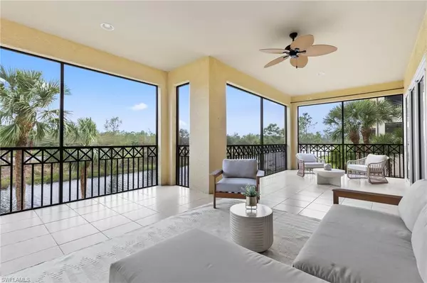 Naples, FL 34109,2806 TIBURON BLVD E #102