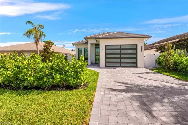 Naples, FL 34108,681 93rd AVE N