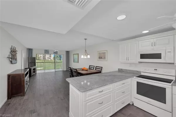 Naples, FL 34103,41 High Point CIR S #206