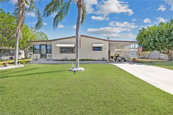 26248 Queen Mary LN, Bonita Springs, FL 34135