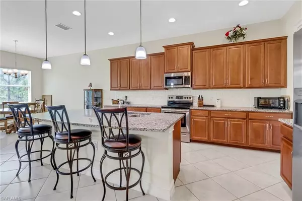 Cape Coral, FL 33909,3105 Amadora CIR