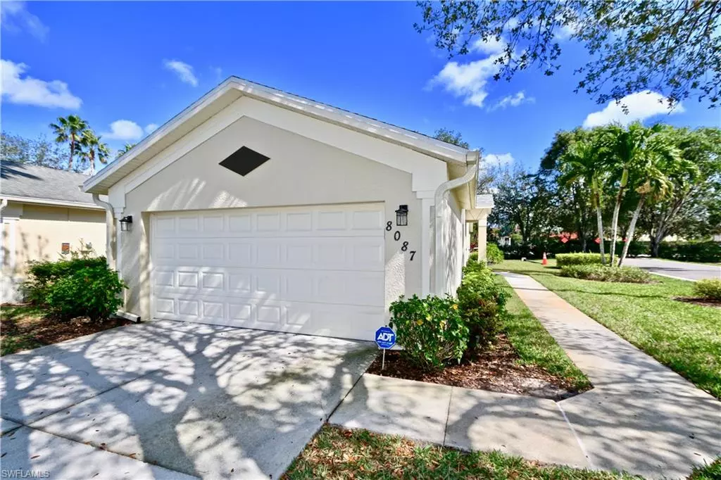 Naples, FL 34119,8087 Ibis Cove CIR #704