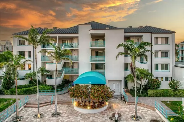 Naples, FL 34103,305 Park Shore DR #2-213