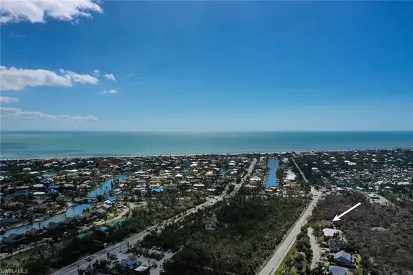 Sanibel, FL 33957,966 Greenwood CT S