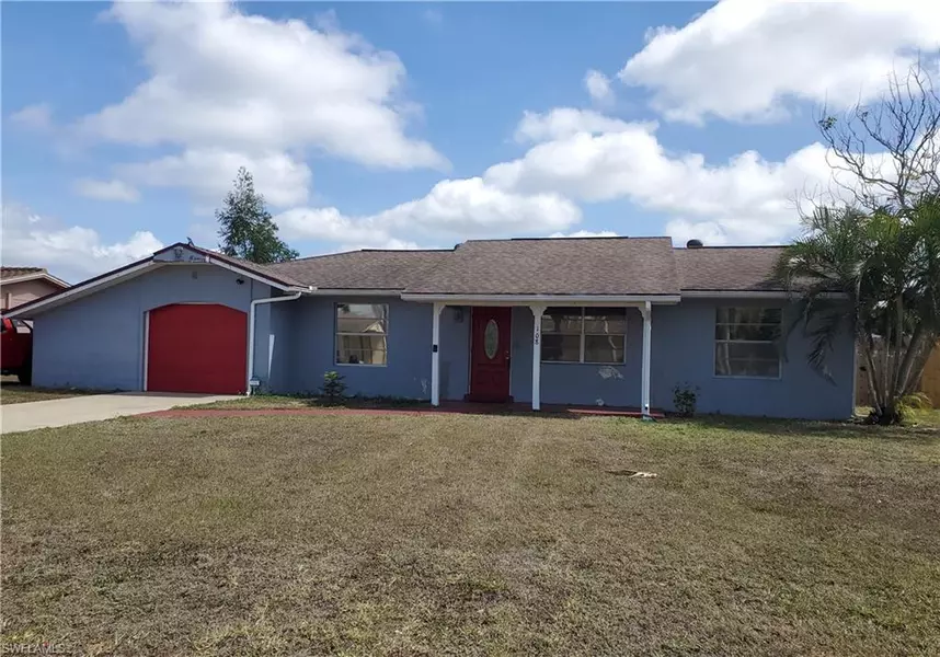 108 Kerr CIR, Lehigh Acres, FL 33936