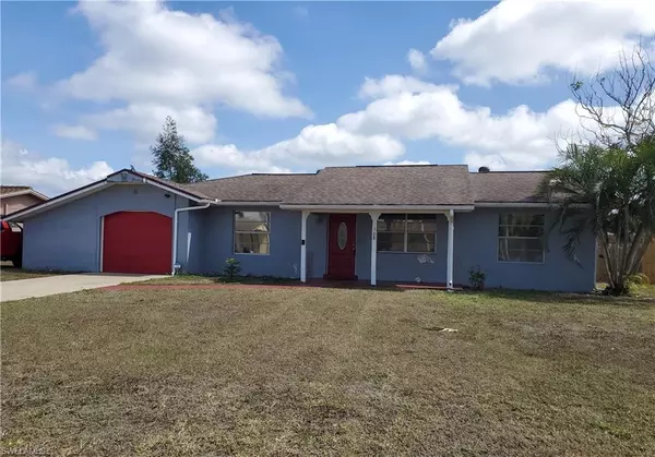 108 Kerr CIR, Lehigh Acres, FL 33936