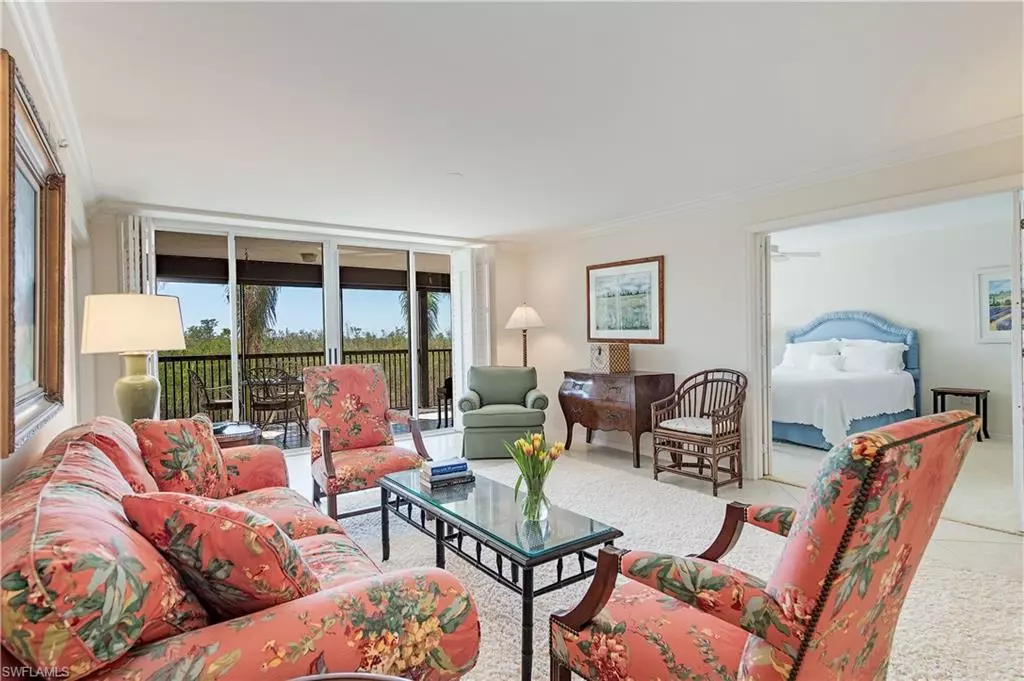 Naples, FL 34108,6825 Grenadier BLVD #203