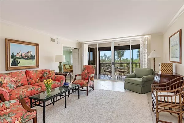 Naples, FL 34108,6825 Grenadier BLVD #203