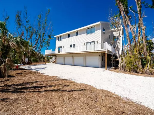 Sanibel, FL 33957,1398 Middle Gulf DR #B