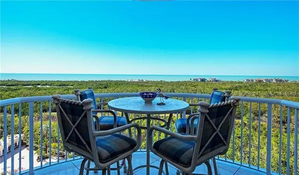 7117 Pelican Bay BLVD #1007, Naples, FL 34108