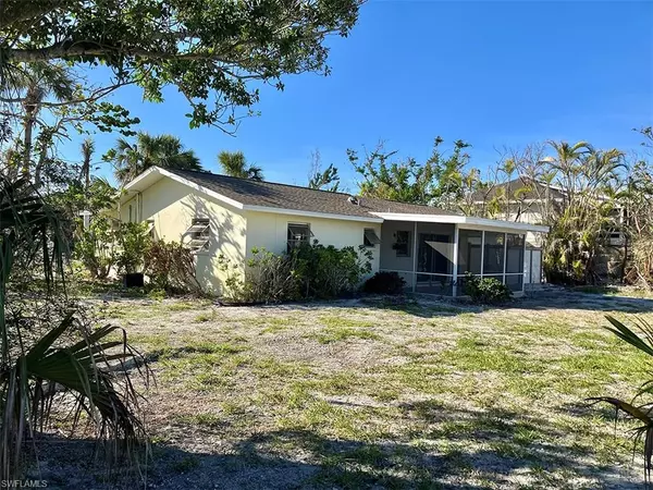 Sanibel, FL 33957,470 Birdsong PL