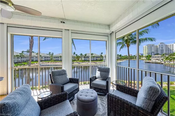 Naples, FL 34110,330 Grove CT #2-202