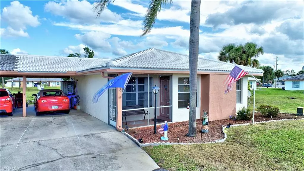 220 Oakmont PKWY, Lehigh Acres, FL 33936