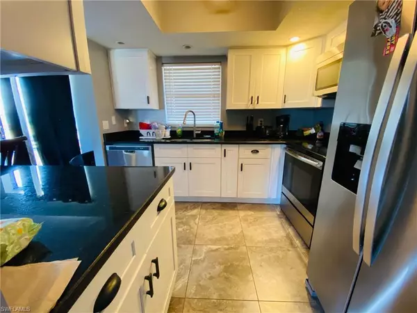 Cape Coral, FL 33990,1438 SE 14th ST