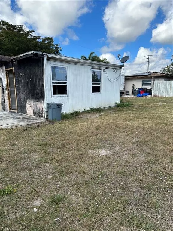 Fort Myers, FL 33967,18509 Iris RD