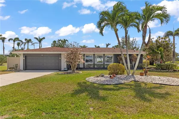 3905 SE 20th PL, Cape Coral, FL 33904