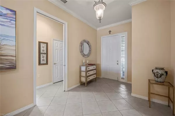 Naples, FL 34119,3844 Jasmine Lake CT