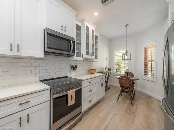 Naples, FL 34104,7803 Berkshire Pines DR