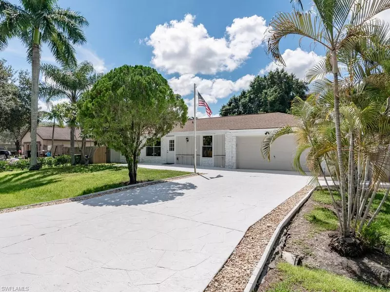 9188 Mandarin RD, Fort Myers, FL 33967