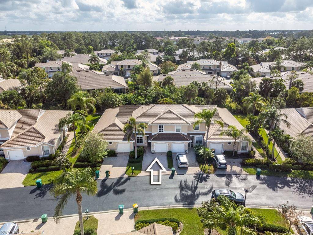 7830 Sandpine CT #2202, Naples, FL 34104