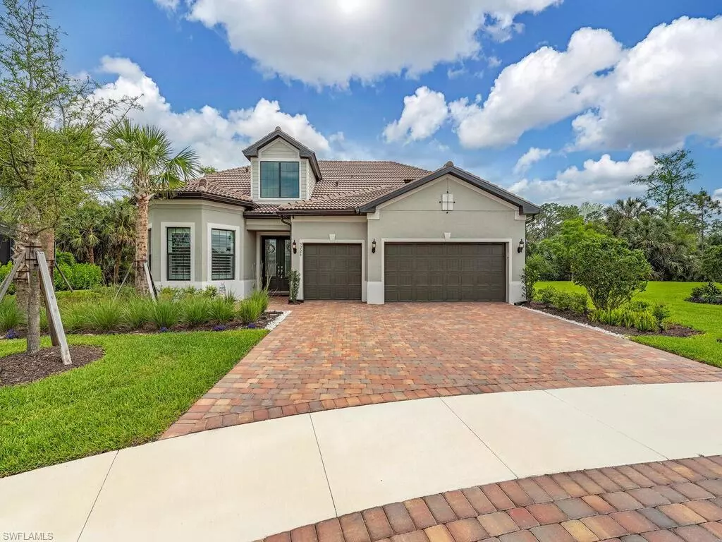 Naples, FL 34120,9226 Plover DR