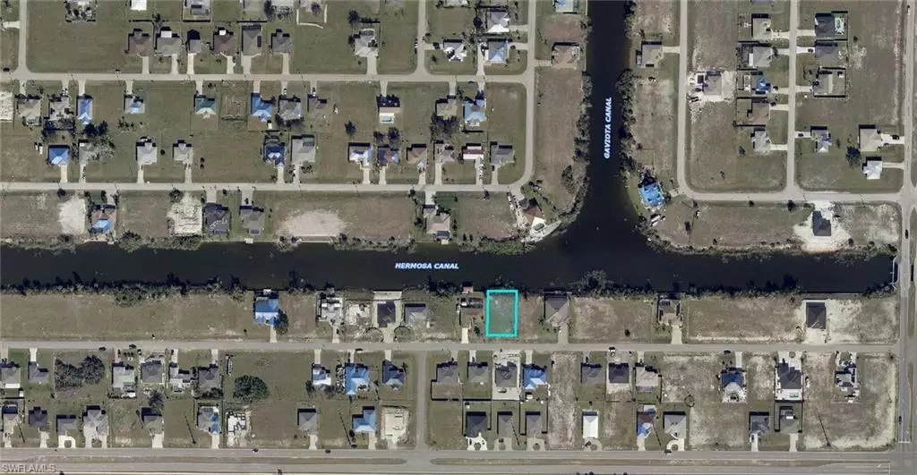 925 NW 8th TER, Cape Coral, FL 33993