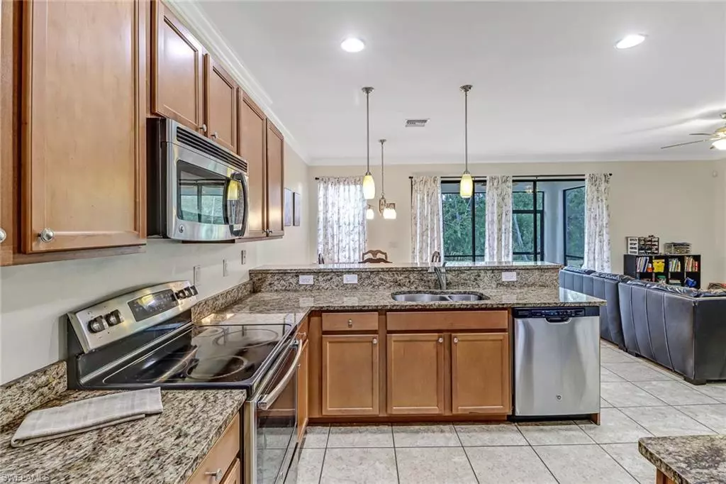 Naples, FL 34119,15346 Summit Place CIR #161