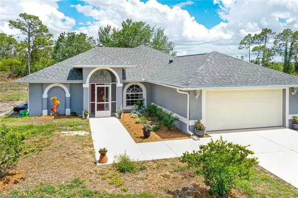 Lehigh Acres, FL 33976,3005 Pearl AVE S