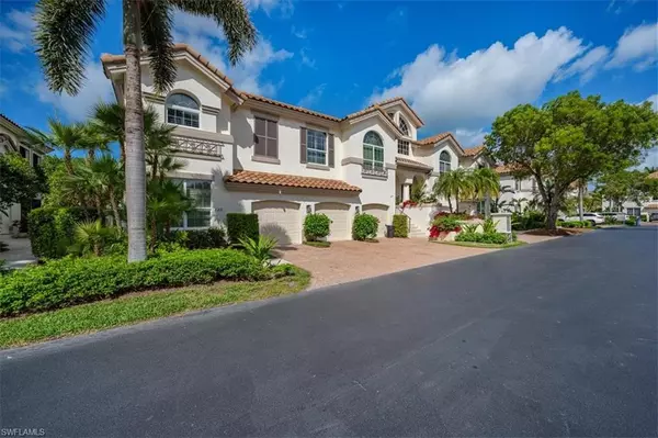 125 Colonade CIR, Naples, FL 34103