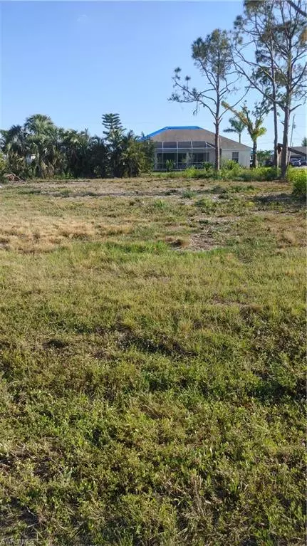 Cape Coral, FL 33993,2700 Embers PKWY W