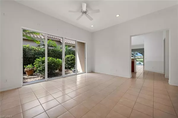 Naples, FL 34119,957 Tierra Lago WAY