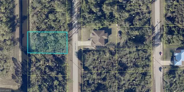 560 GENOA AVE S, Lehigh Acres, FL 33974