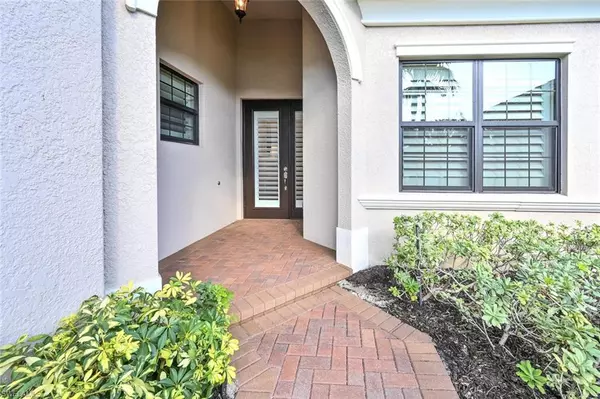 Naples, FL 34109,13670 Mandarin CIR